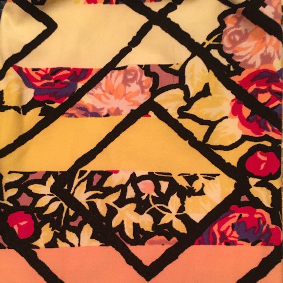 NWOT LuLaRoe Leggings - One Size (OS) - Picture 2 of 5